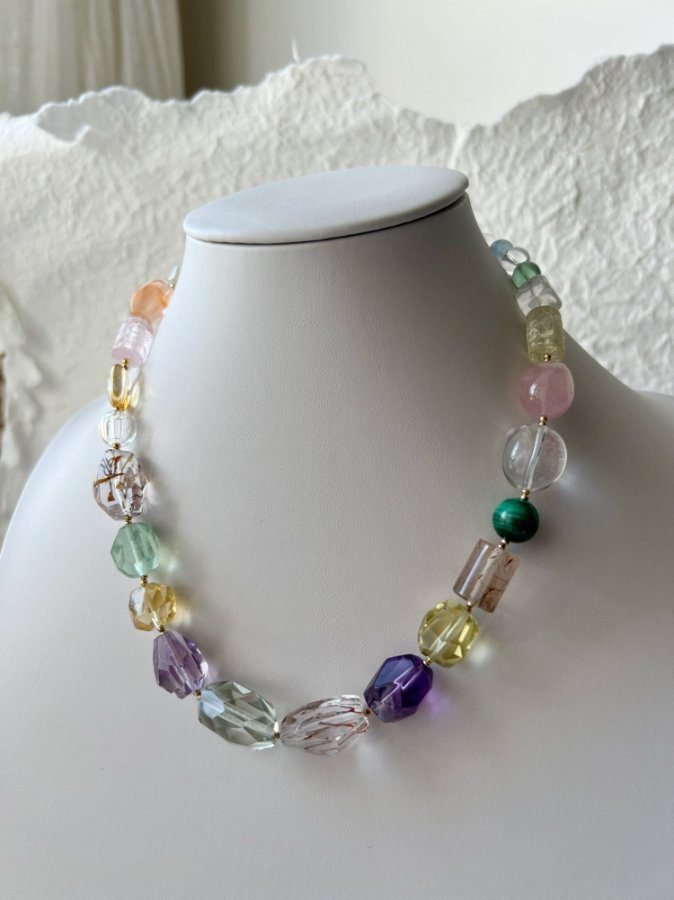 luluju cystal necklace